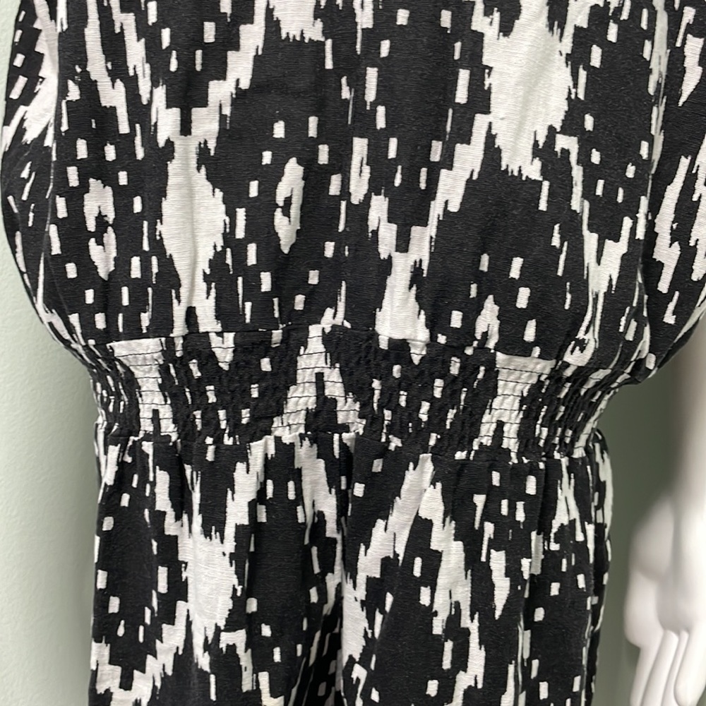 LOFT Lounge Linen Romper - Picture 4 of 5